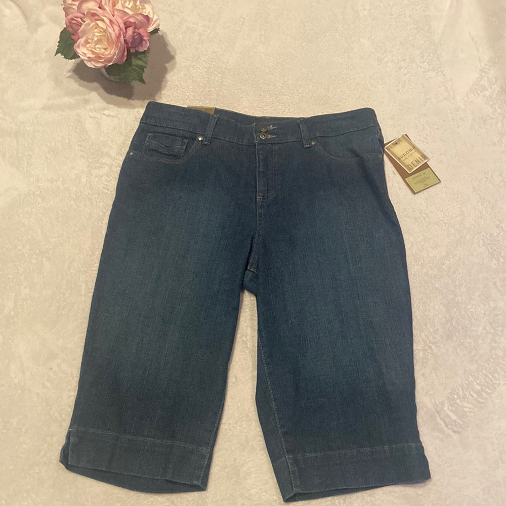 NWT SONOMA Size 14 Below The Knee Mud Rise Stretch Jean Capris